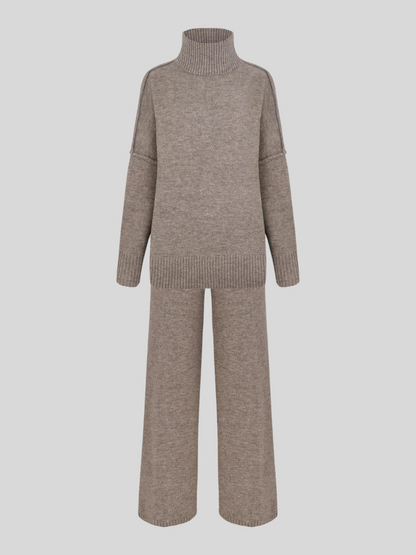 Model Wearing Aryndel Oversized Turtle-Neck Set